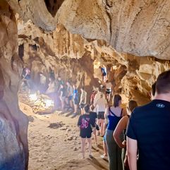 Halong Bay excursie grot bezoek